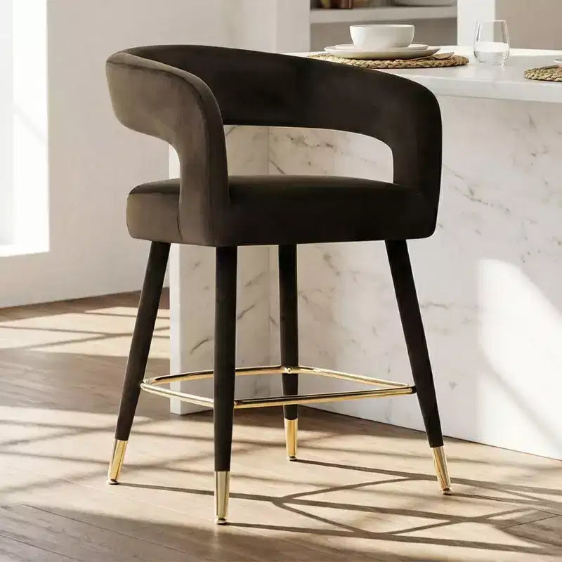 Tabouret de bar moderne en velours à hauteur de comptoir avec dossier, chaise de bar rembourrée de 24 po de hauteur d'assise avec repose-pieds doré, tabouret d'îlot de cuisine-Panipeachy