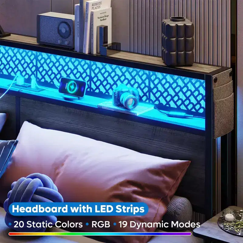 Cadre de lit Bestier Queen/Full en tissu, plateforme de lit LED, tête de lit de rangement avec étagères pliantes et station de charge