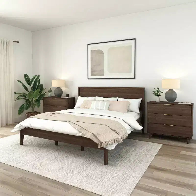 Lit King en bois massif Plank+Beam Duo avec tête de lit à panneaux, aucun sommier tapissier requis