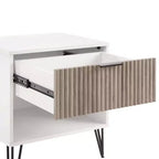 Table de Chevet Manhattan Comfort Dumbo à 1 Tiroir Blanc/Gris Rustique : Cadre Contemporain en MDF, Étagère Ouverte, Finition Texturée