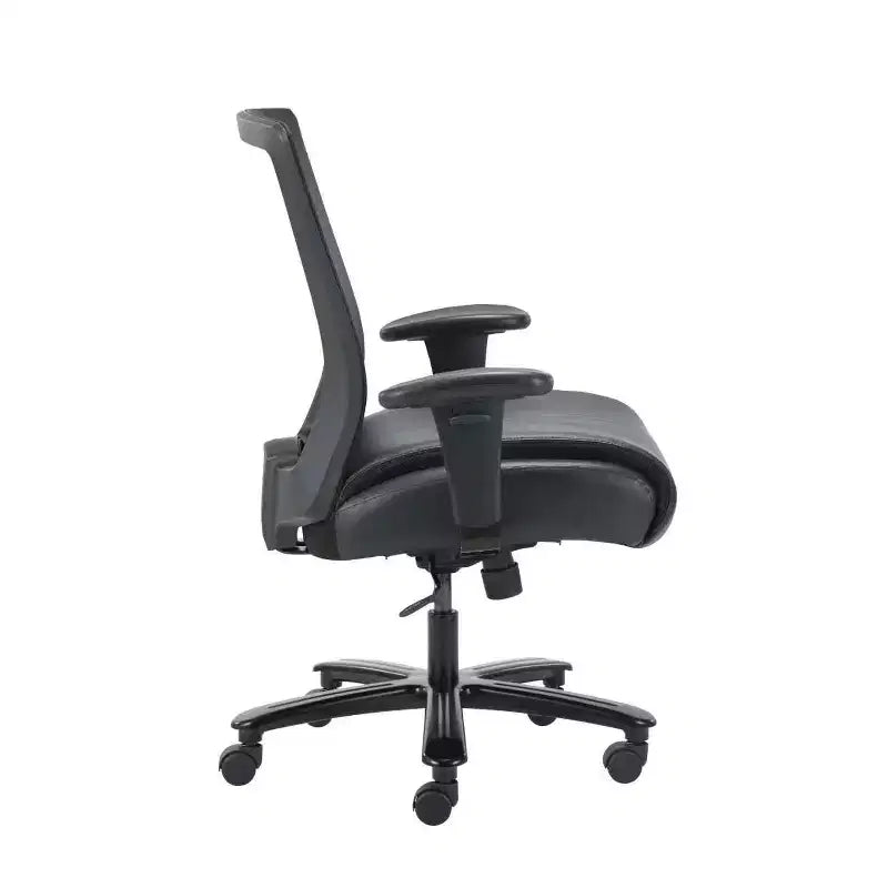 Fauteuil Mesh Robuste Noir - Boss Office Products : Assise LeatherPlus, capacité 400 lb, accoudoirs réglables
