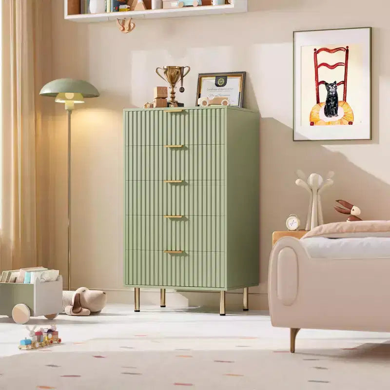 Commode moderne en bois de 122 cm de haut avec 5 tiroirs cannelés profonds et un large plateau pour chambre à coucher, salon, couloir, chambre d'enfant