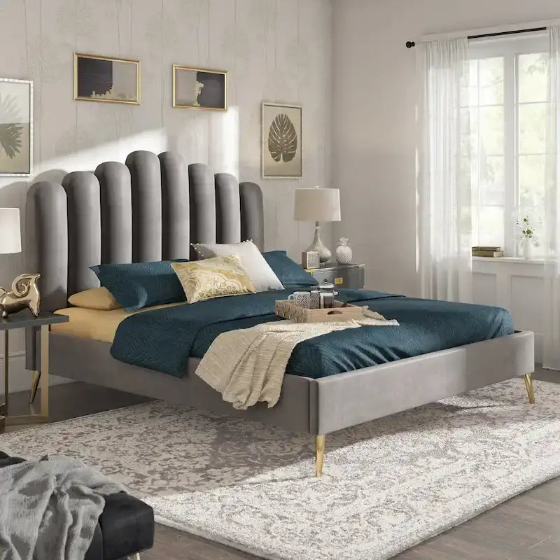 Lit plateforme tapissé de velours Art Déco Eggleston par iNSPIRE Q Bold