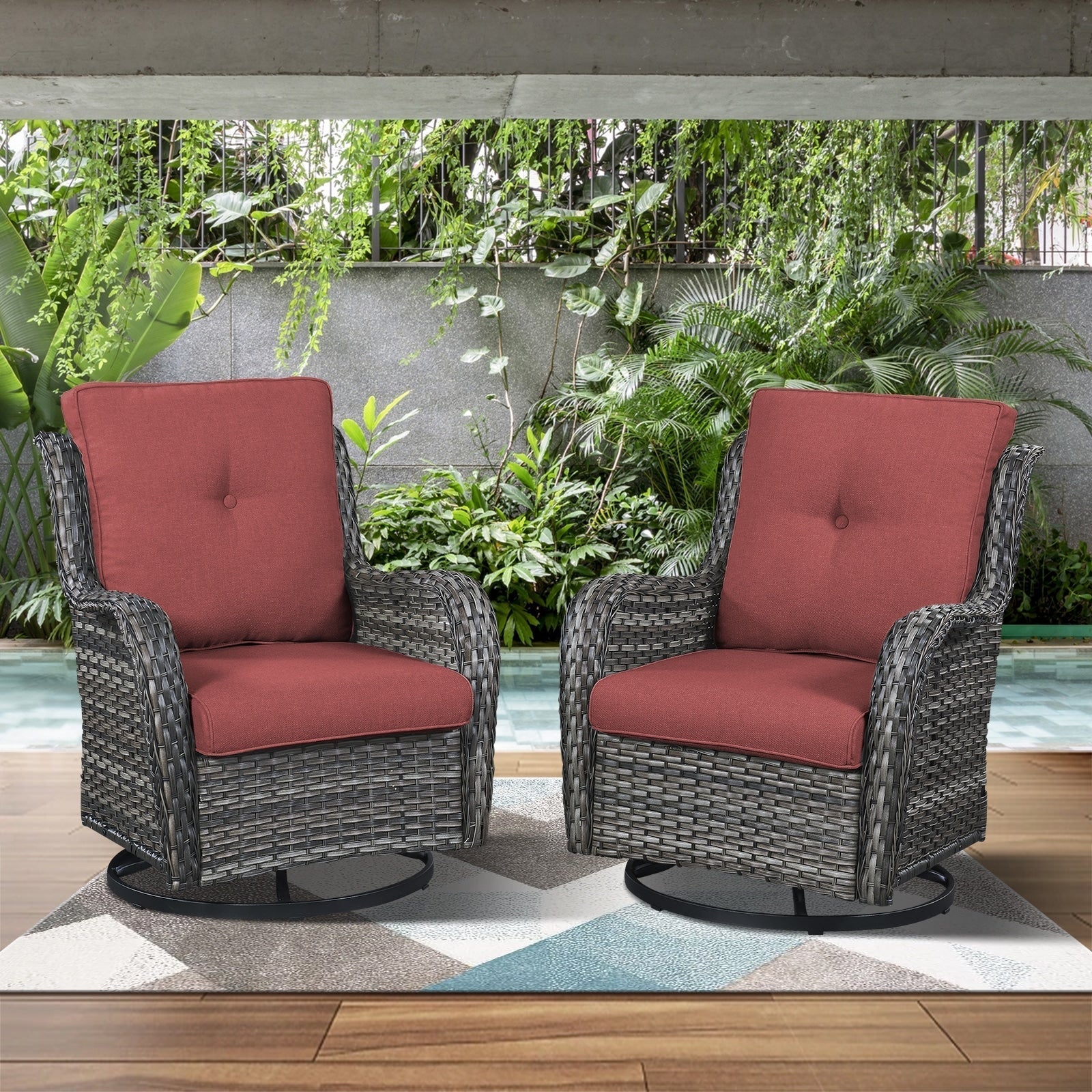 Chaises longues à bascule d'extérieur en osier Gymojoy avec base pivotante (lot de 2)