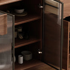 Buffet en bois moderne avec de spacieux placards de rangement