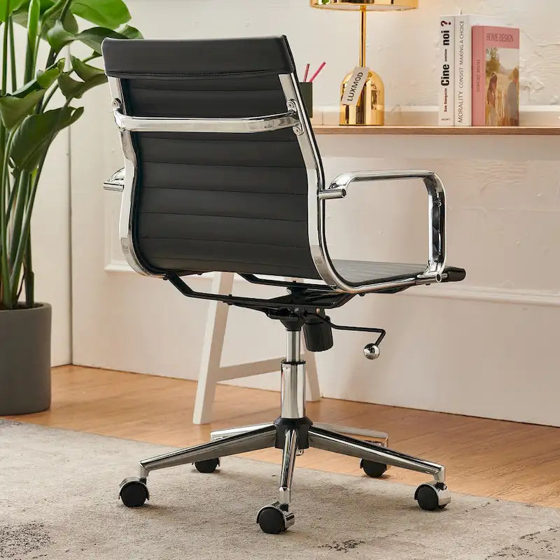 Chaise de bureau à dossier cannelé LUXMOD pour ordinateur et télétravail