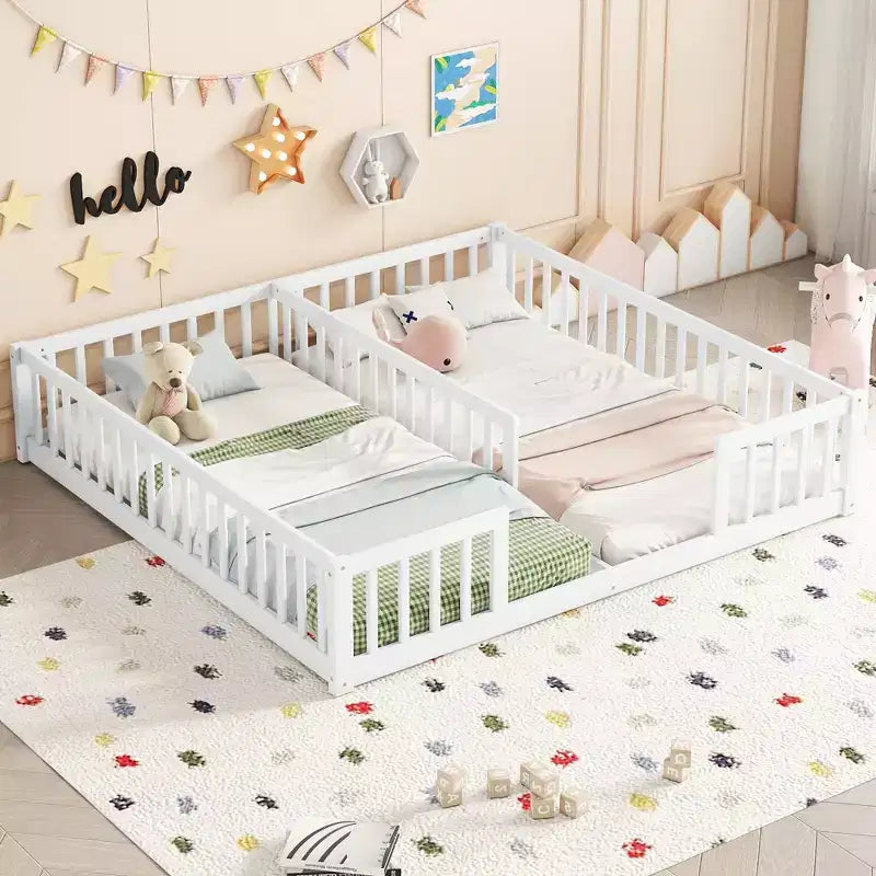 Lit double superposé avec barrière de sécurité, lit plateforme en bois avec clôture pour 2 enfants
