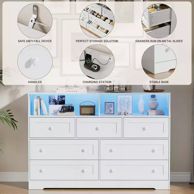 Commode en bois à 7 tiroirs avec station de recharge USB et lumières LED - Coiffeuse moderne avec 2 niches ouvertes pour chambre à coucher, salon, placard ou chambre d'enfant