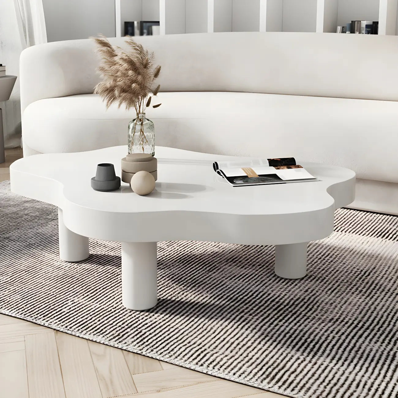 Table basse en pin naturel en forme de nuage à 3 pieds