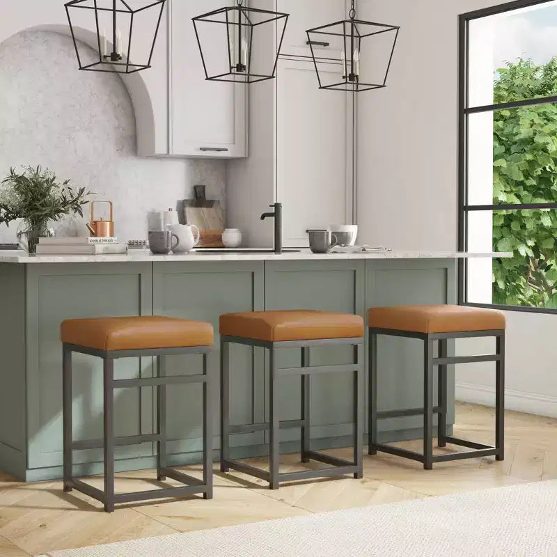 Tabouret de bar en métal à hauteur de comptoir à dossier ouvert - HomePop