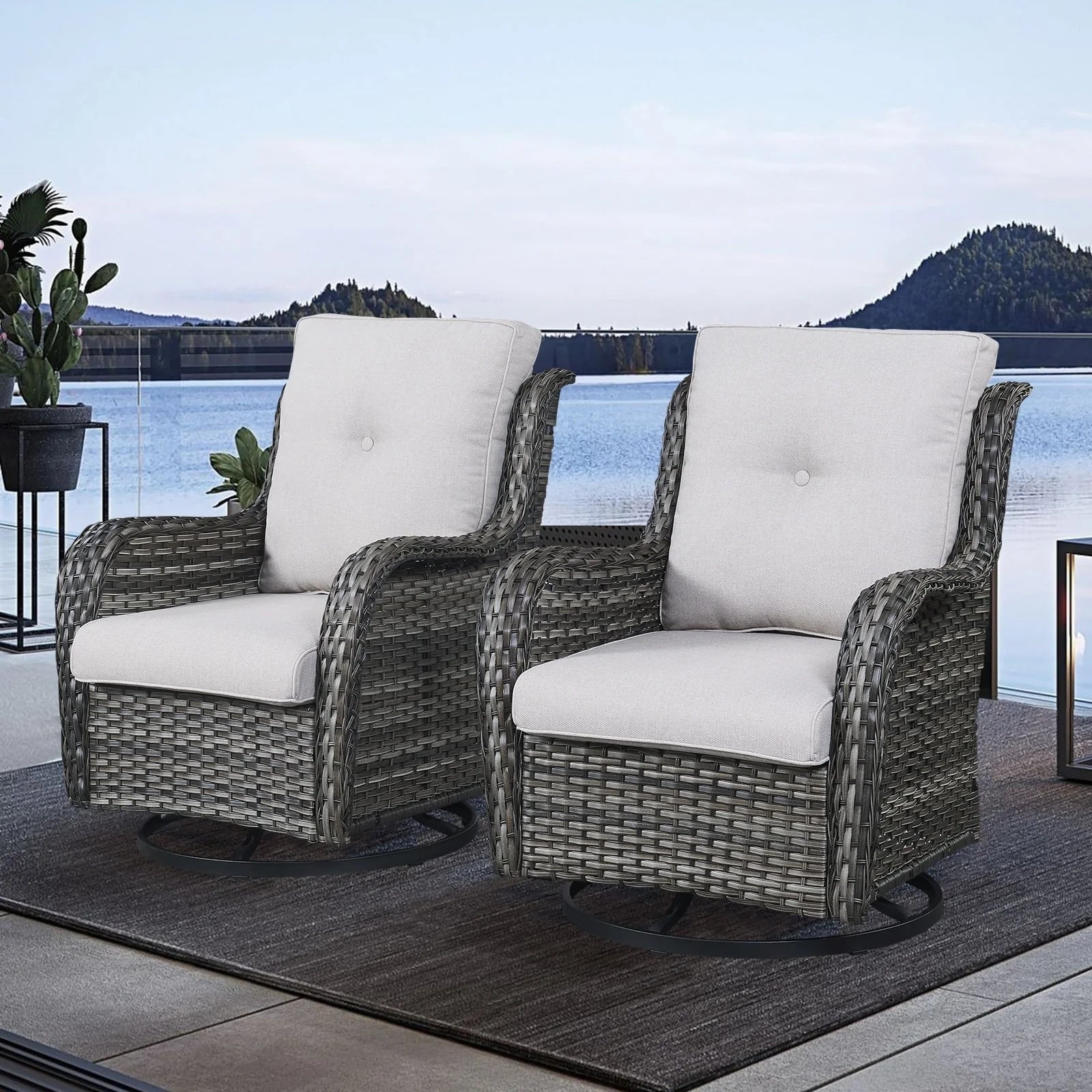 Chaises longues à bascule d'extérieur en osier Gymojoy avec base pivotante (lot de 2)