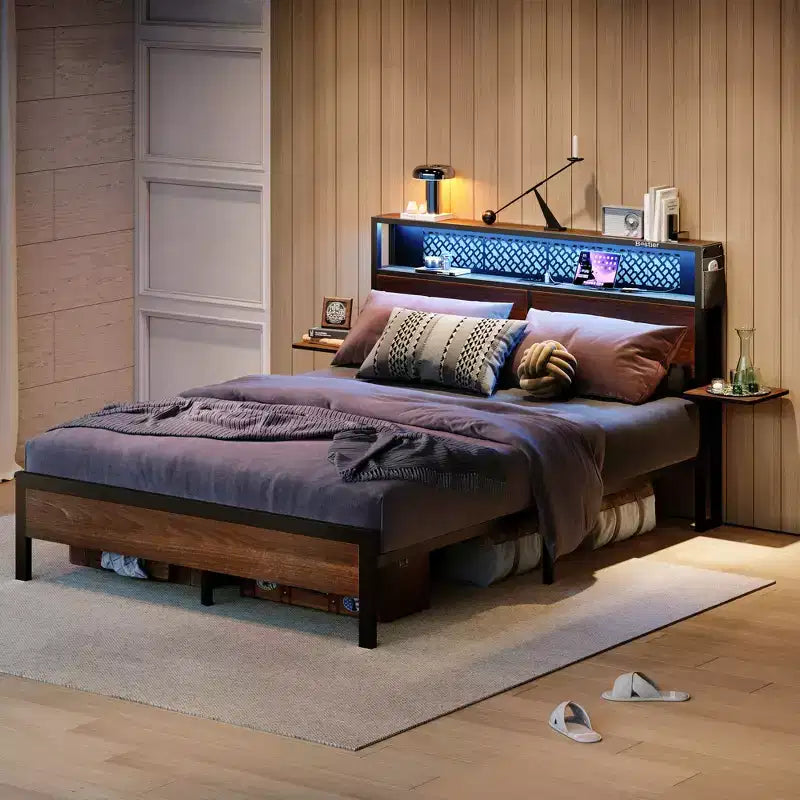 Cadre de lit Bestier Queen/Full en tissu, plateforme de lit LED, tête de lit de rangement avec étagères pliantes et station de charge