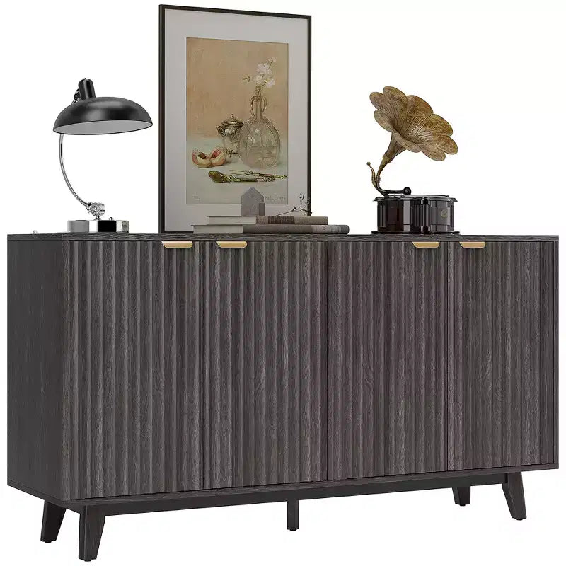 Bahut Homcom à portes cannelées avec rangement, buffet de rangement moderne de 140 cm avec 4 portes, 2 étagères réglables et 5 pieds en bois