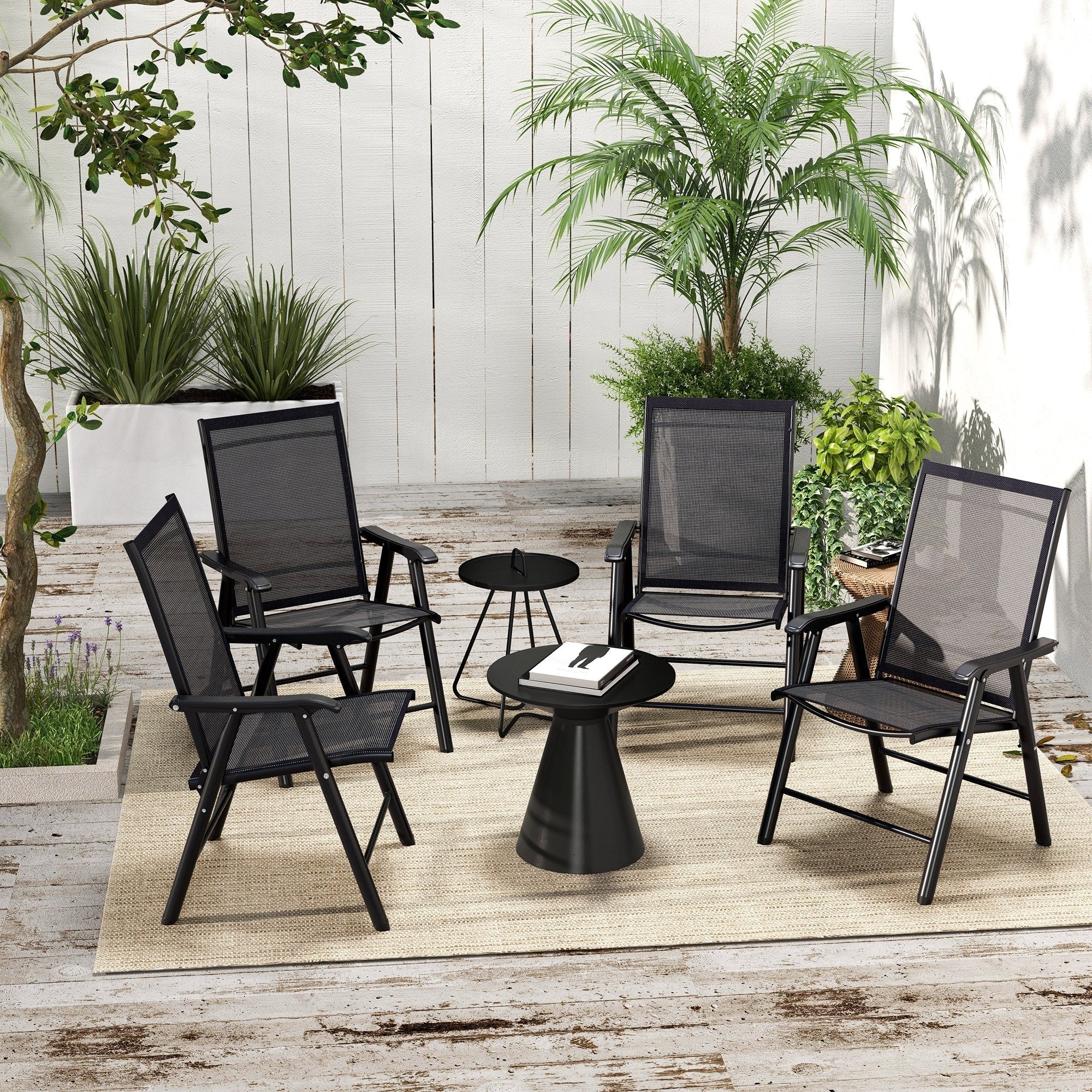 Lot de 4 chaises pliantes Outsunny au design simple et élégant, confortables pour la terrasse, le jardin et les voyages