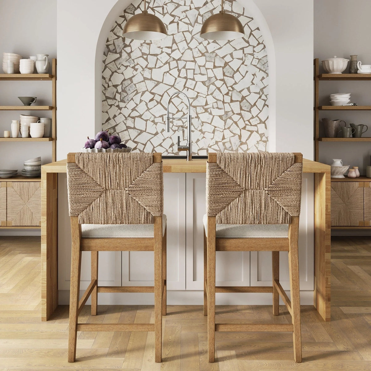 Tabouret de bar Beacon Bohemian Boucle, Chaise de comptoir rembourrée avec structure en bois massif et dossier en jonc de mer tressé