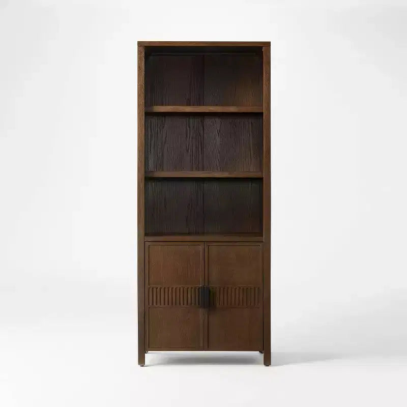 68.25 Bibliothèque Dosinia marron - Threshold™ conçue avec Studio McGee