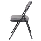 Chaise pliante de luxe matelassée en tissu de la collection Bernadine de Hampden Furnishings, lot de 2