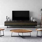 Meuble TV et console média noir Luck Live Farmhouse 86.61 avec tiroirs de rangement dissimulés, armoires fermées, pieds en métal et gestion des câbles