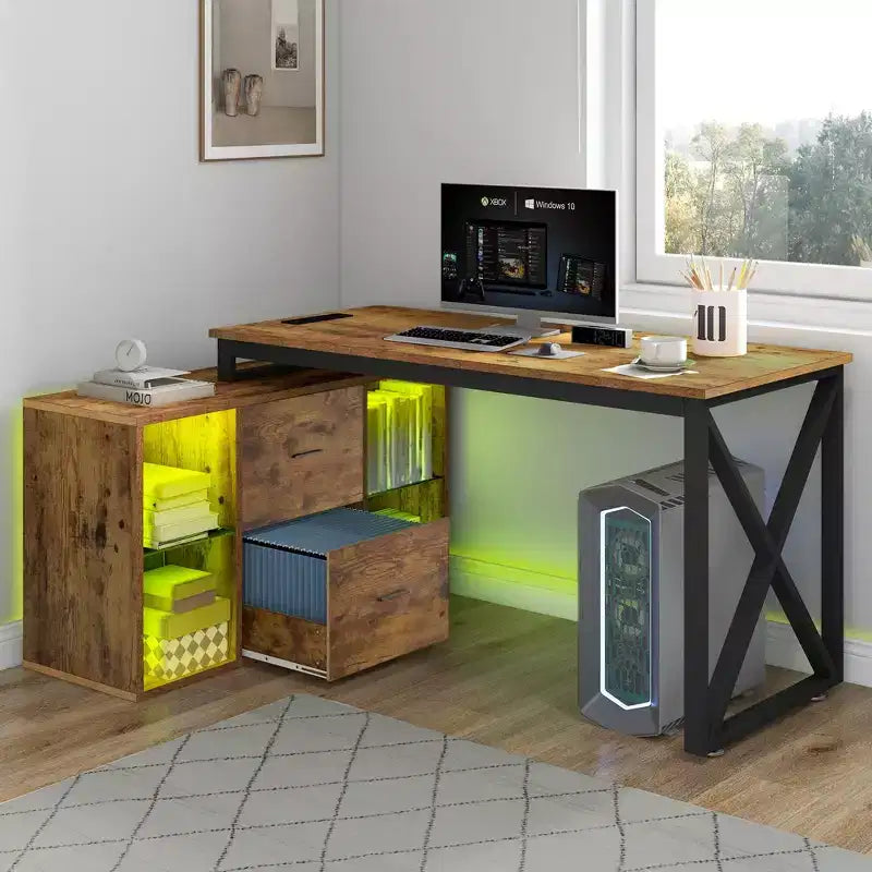 Bureau d'angle réversible en forme de L brun 55 pouces avec tiroirs et lumières LED et 4 étagères de rangement ouvertes en verre