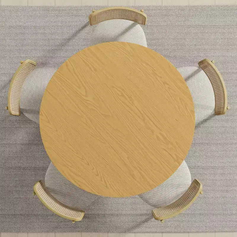 PexFix 45 Table de salle à manger de style campagnard en chêne massif avec plateau rond en bois, idéale pour les salles à manger modernes et les réunions de famille.