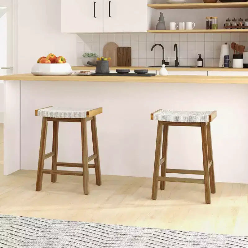 Lot de 2 tabourets de bar à selle de salle à manger Costway de 64,8 cm, siège tissé en jonc de mer, en bois massif