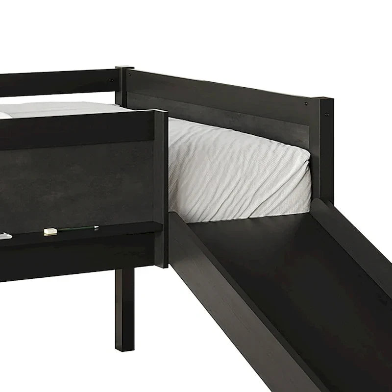 Lit mezzanine bas classique double CraftPorch avec tableau noir, toboggan et échelle