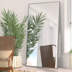 Miroir mural décoratif rectangulaire Dovelina à cadre métallique moderne