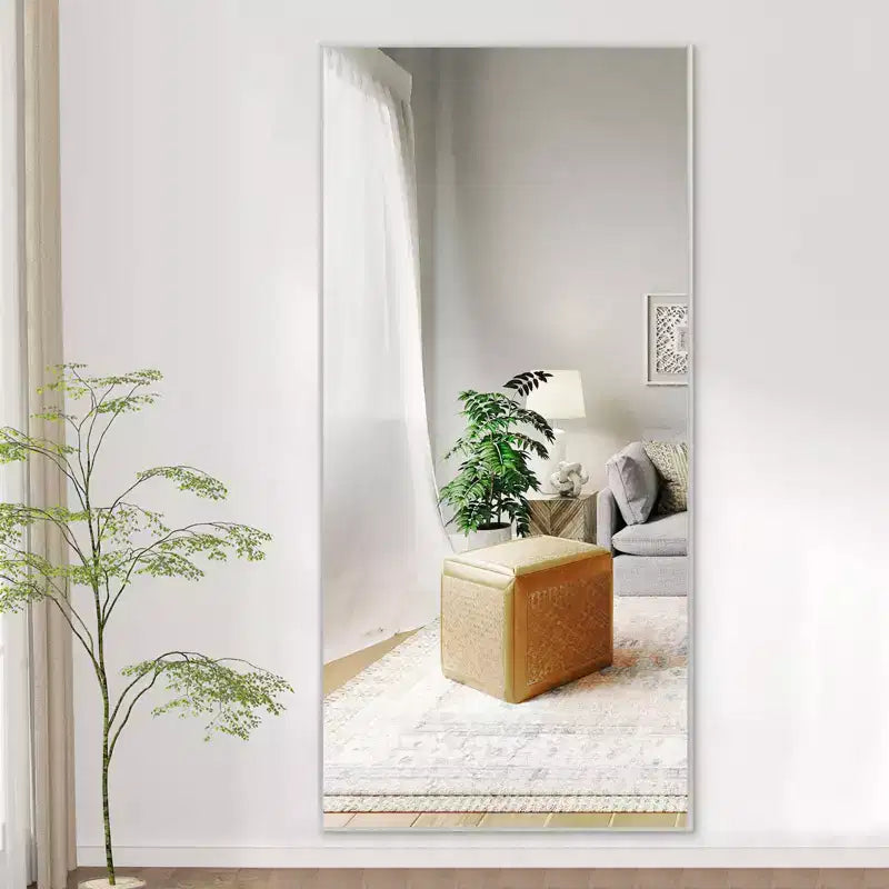 Miroir mural décoratif rectangulaire Dovelina à cadre métallique moderne