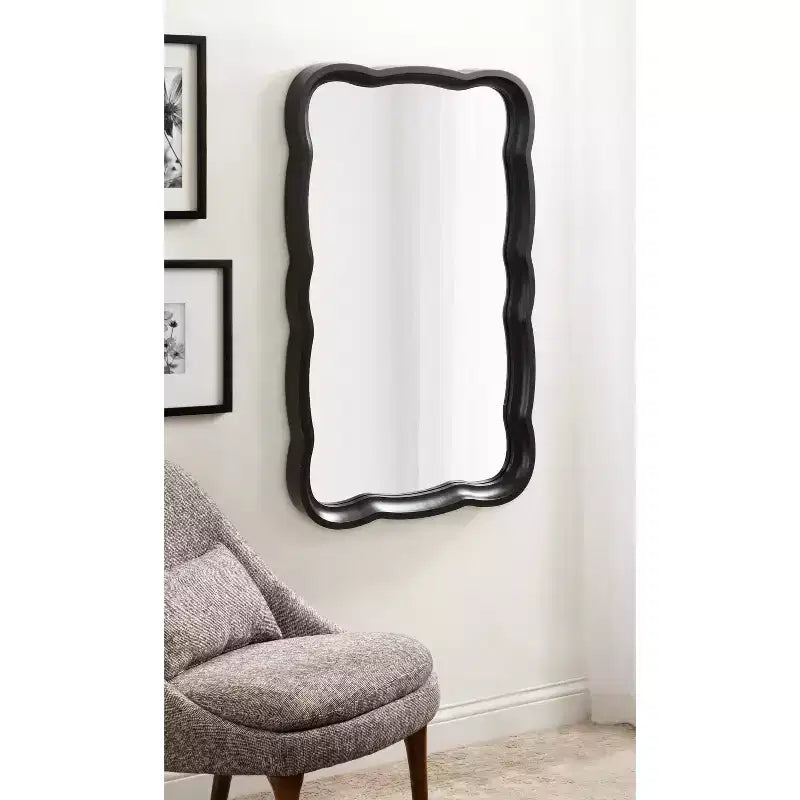 Miroir mural festonné Hatherleig 23,5 x 38 - Kate & Laurel All Things Decor