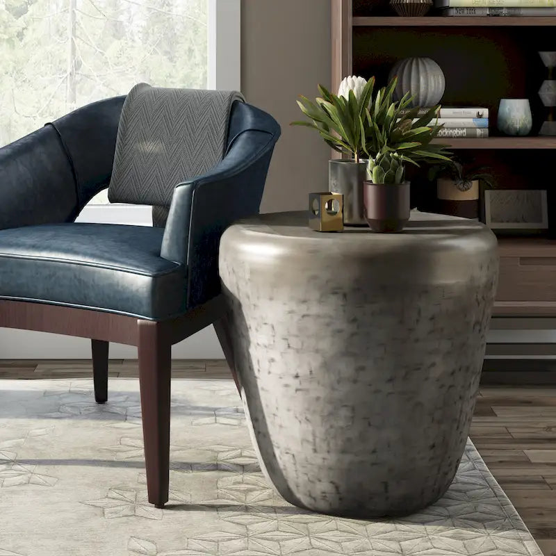 Table d'appoint industrielle en métal de 20 pouces de large, entièrement assemblée - 20 L x 20 P x 22 H