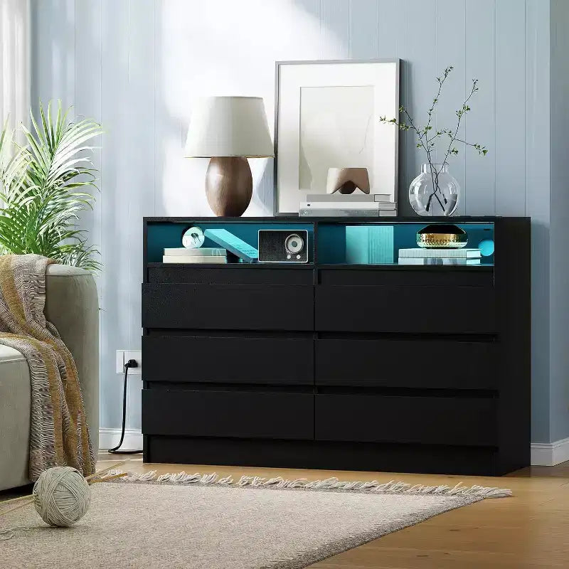 Commode 6 tiroirs, commode LED blanche avec station de charge, fixations murales incluses, bande lumineuse réglable 6 couleurs, convient pour chambre à coucher, salon