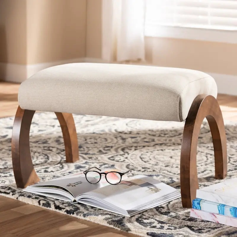 Pouf contemporain en tissu d'ameublement