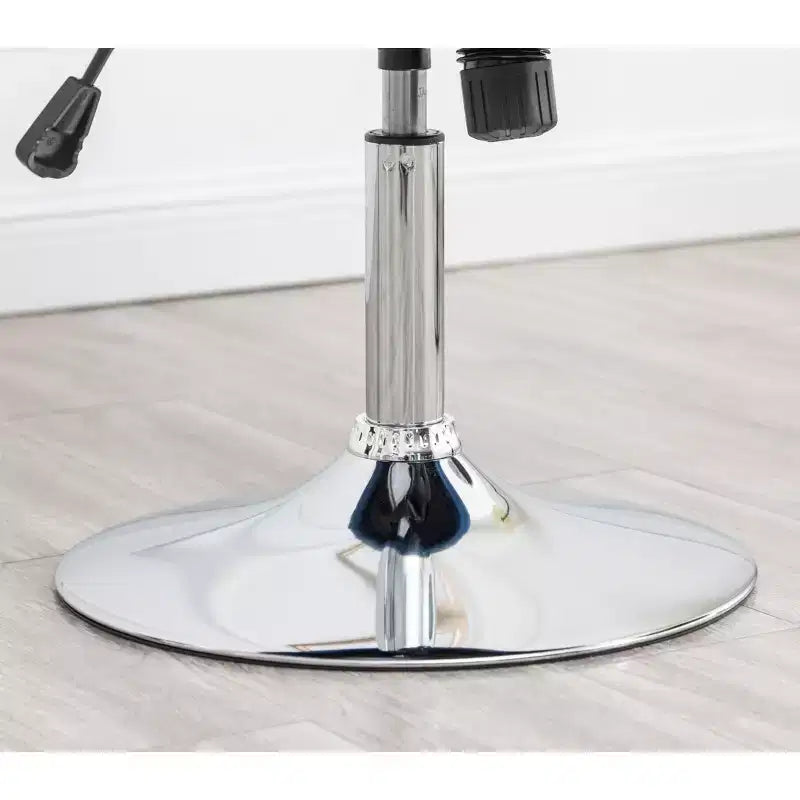 Fauteuil d'appoint pivotant Roundhill Furniture Noas en velours capitonné, bleu