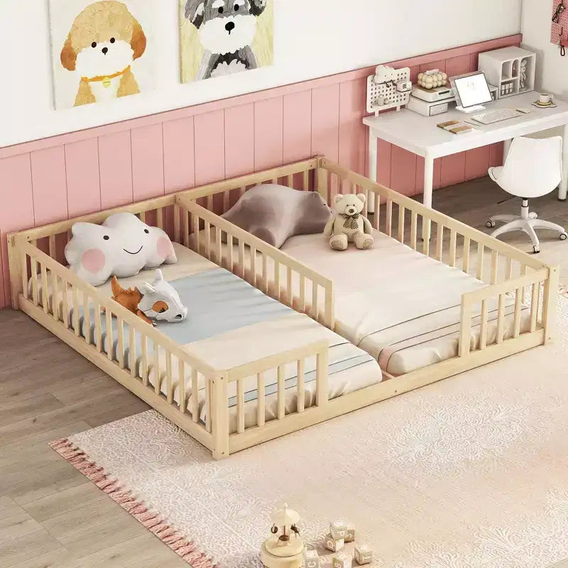 Lit double Bellemave avec barrières de sécurité, en pin et bois composite, naturel et gris, sûr, robuste, peu encombrant, assemblage facile pour enfants