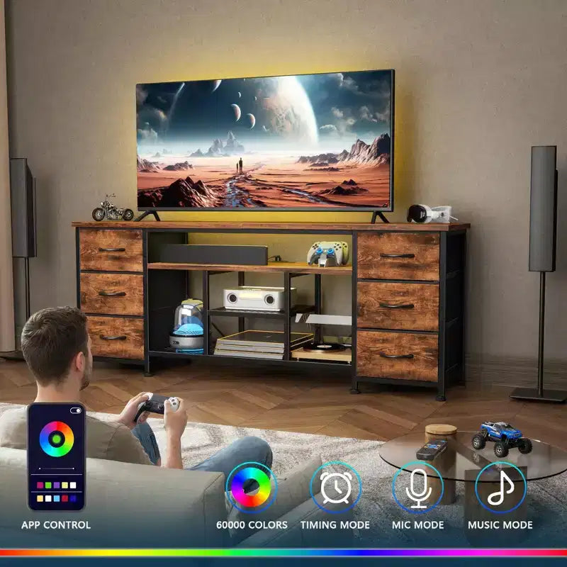 Meuble TV Qwatto 63 pouces marron avec station de charge, lumières LED, 6 tiroirs en tissu, centre de divertissement pour TV jusqu'à 70 pouces, rangement de chambre