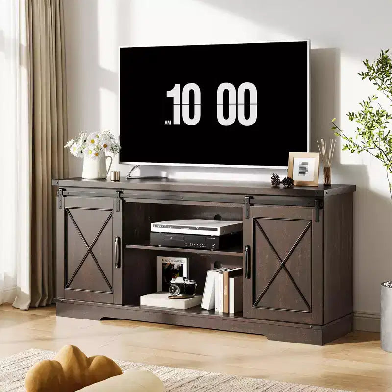 Meuble TV de style rustique pour téléviseurs jusqu'à 65 pouces, meuble de rangement avec portes coulissantes de grange, placards de rangement en bois et étagère réglable