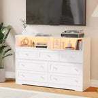 Commode en bois à 7 tiroirs avec station de recharge USB et lumières LED - Coiffeuse moderne avec 2 niches ouvertes pour chambre à coucher, salon, placard ou chambre d'enfant