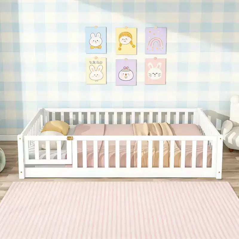 Lit au sol pleine grandeur Luxystar avec clôture et porte pour chambre d'enfant