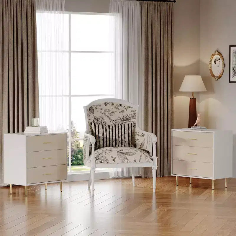 Commode moderne blanche, commode à 8 tiroirs avec poignées et pieds dorés, table de chevet en bois avec surface texturée de lin