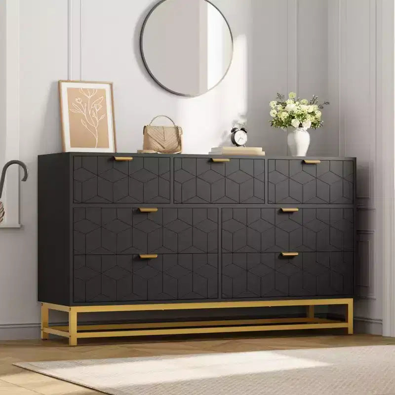 Commode pour chambre à coucher, commode de 136 cm de large avec 7 tiroirs, poignées et pieds en métal doré, commode moderne pour placard, couloir