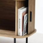Meuble TV LuxenHome 55 po de style moderne du milieu du siècle avec porte coulissante pour téléviseurs jusqu'à 60 po, centre de divertissement avec rangement et étagères, marron