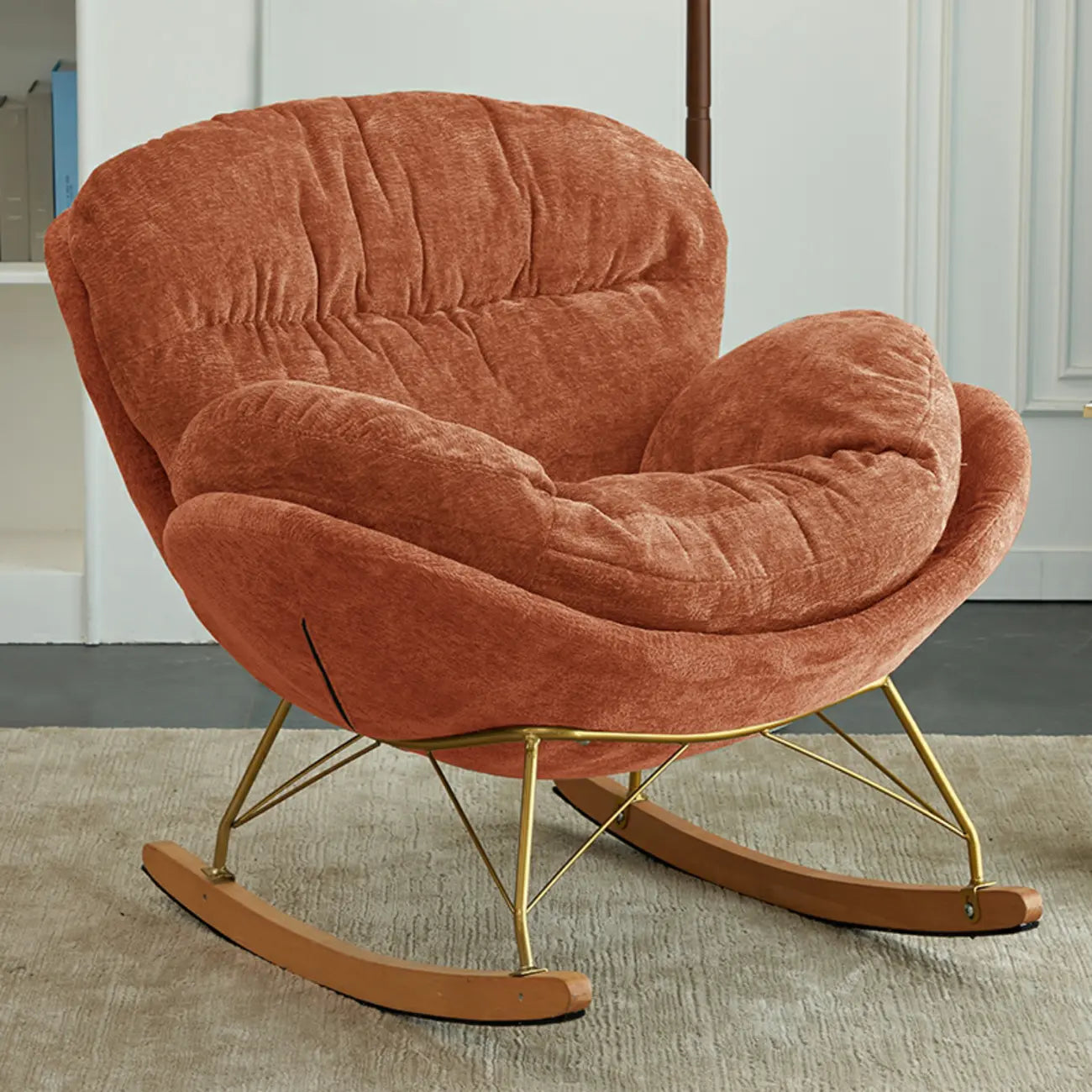 Fauteuil à bascule ergonomique rembourré en velours moderne pour chambre de bébé