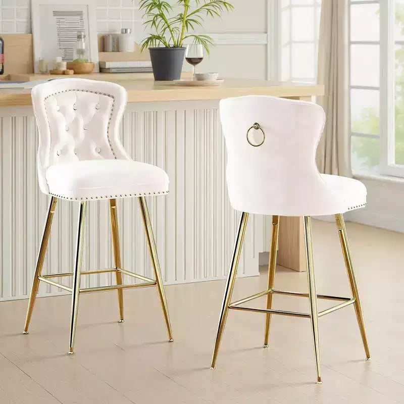 MAYEERTY Tabourets de bar en velours beige, lot de 2, avec dossier capitonné et pieds en métal pour îlot de cuisine et bar
