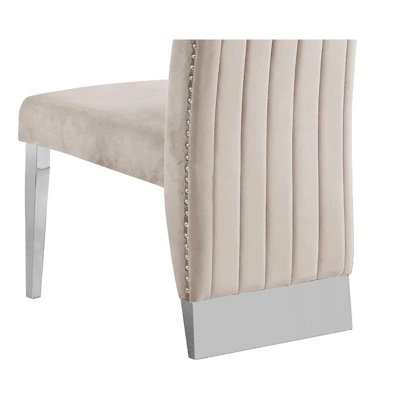 Chaise de salle à manger « Best Quality Furniture » avec dossier plissé, clous décoratifs et pieds chromés (lot de 2)
