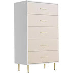 Commode blanche à 5 tiroirs, chiffonnier haut et étroit, commode étroite en bois avec poignées et pieds en métal doré, meuble de rangement moderne avec tiroirs.