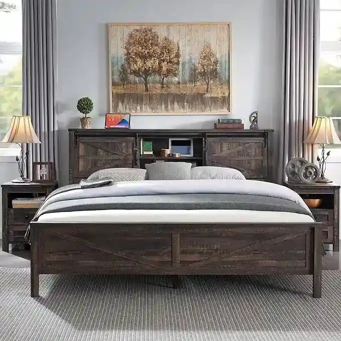 Lit queen size de style campagnard avec étagères de rangement et station de charge