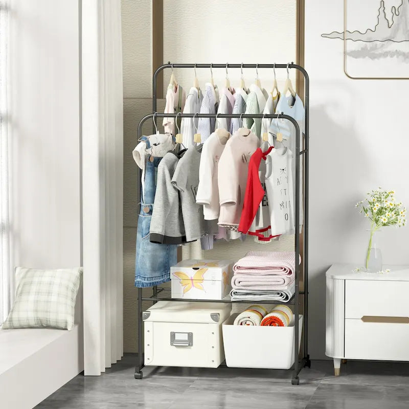 Portant à vêtements roulant en métal avec étagère