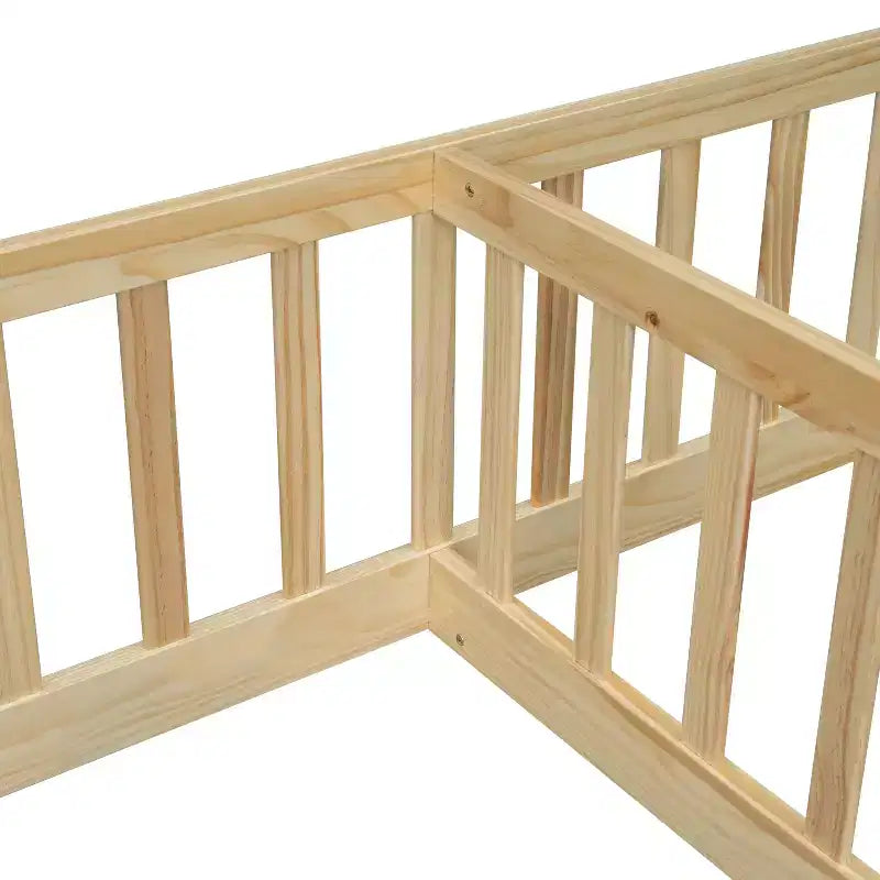 Lit double Bellemave avec barrières de sécurité, en pin et bois composite, naturel et gris, sûr, robuste, peu encombrant, assemblage facile pour enfants