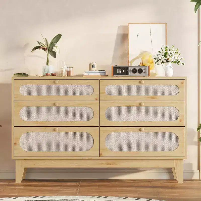 52.1 Commode en rotin avec station de charge, commode en bois à 6 tiroirs pour chambre à coucher avec tiroirs de capacités variées