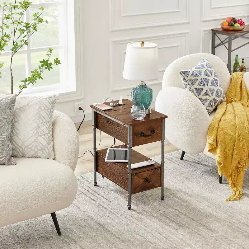 Table de chevet VECELO avec station de charge et tiroir, table d'appoint étroite avec port USB et prises électriques pour salon ou chambre à coucher, marron